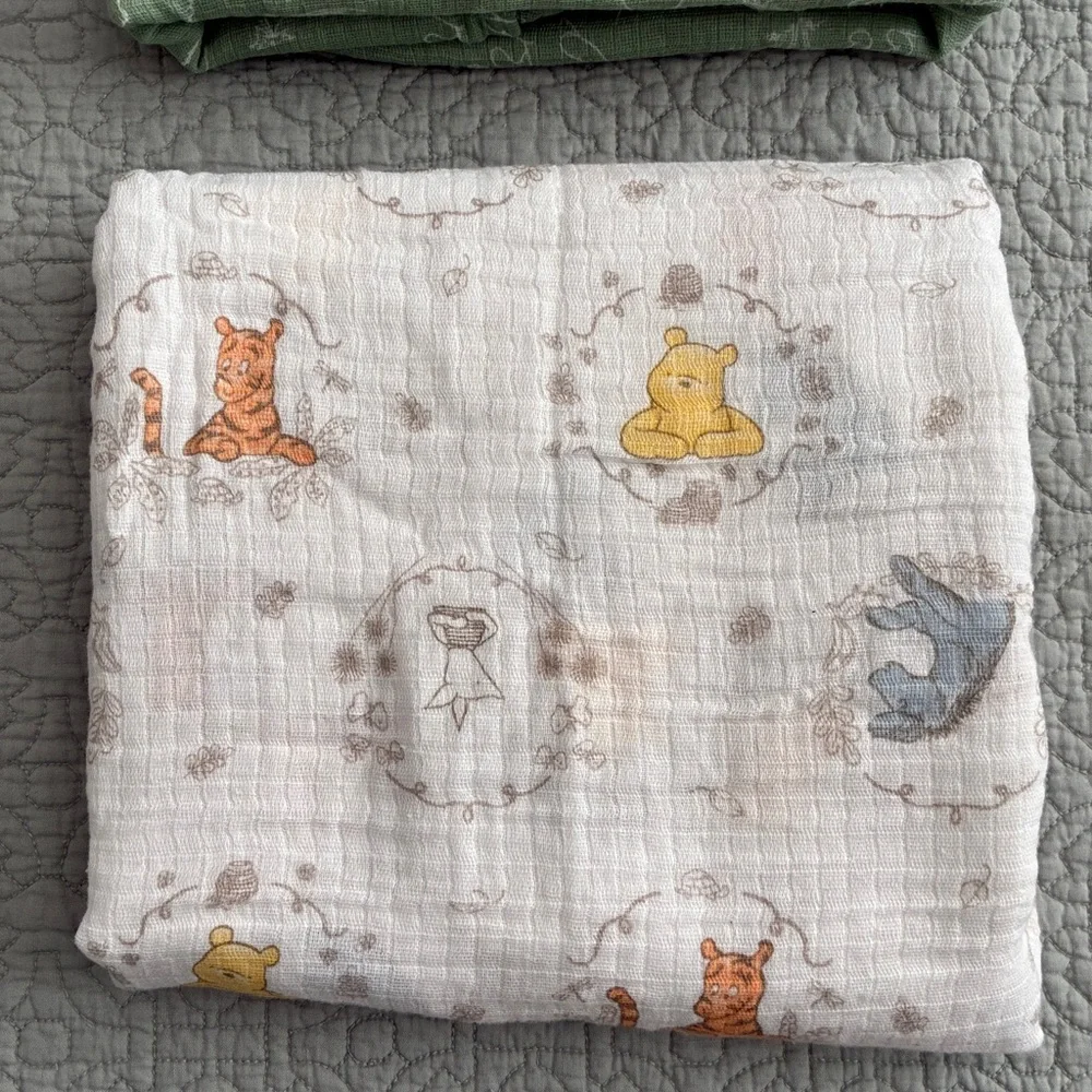 Lot of 2 Aden & Anais Winnie the Pooh Unisex Baby Swaddle Muslin Cotton Blankets